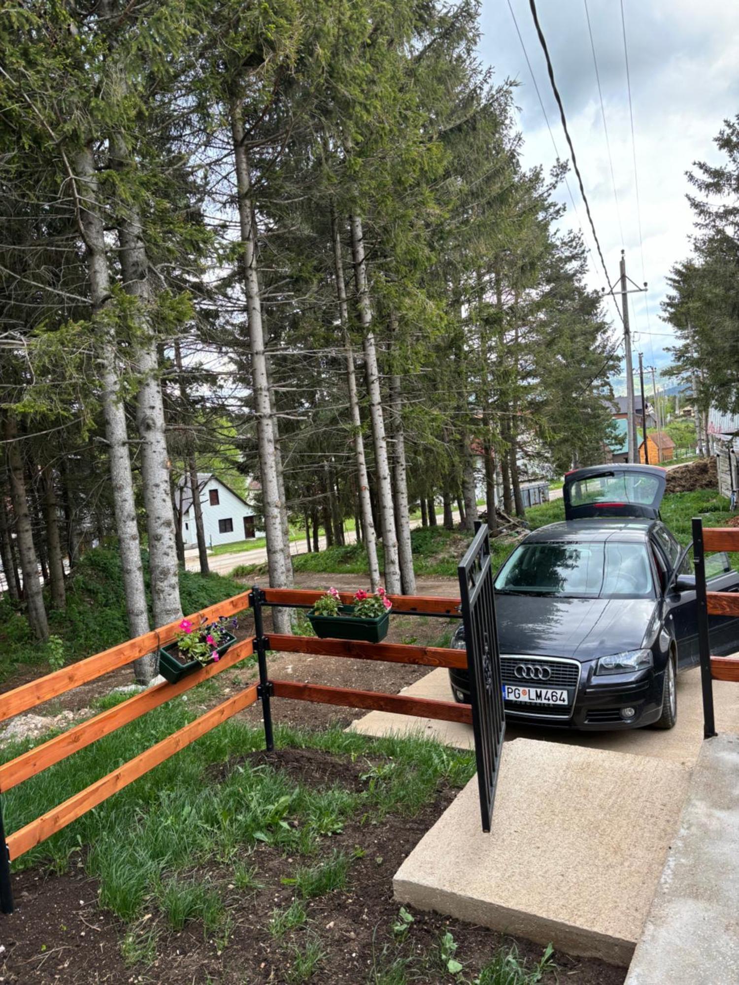Holiday Home ,,Lazar" Zabljak  Luaran gambar